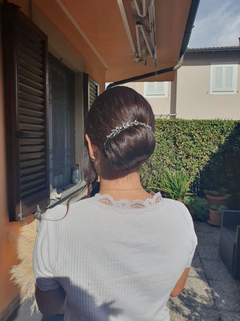 Acconciatura, quale delle due? 1