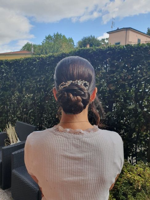 Acconciatura, quale delle due? 2