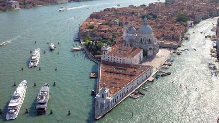 Madonna della salute/punta della dogana 