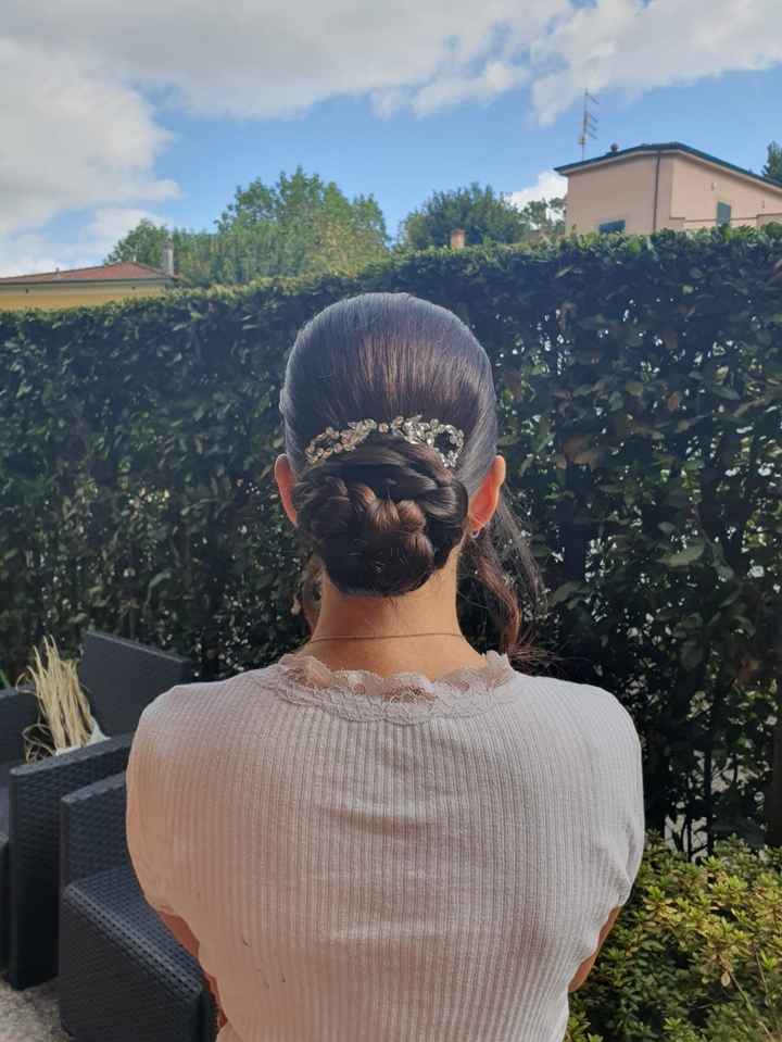 Acconciatura, quale delle due? - 2