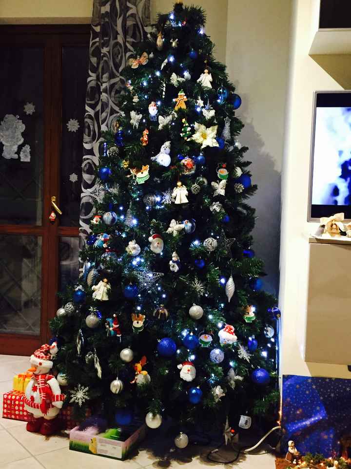 il nostro 1 alberello nella nostra casetta...