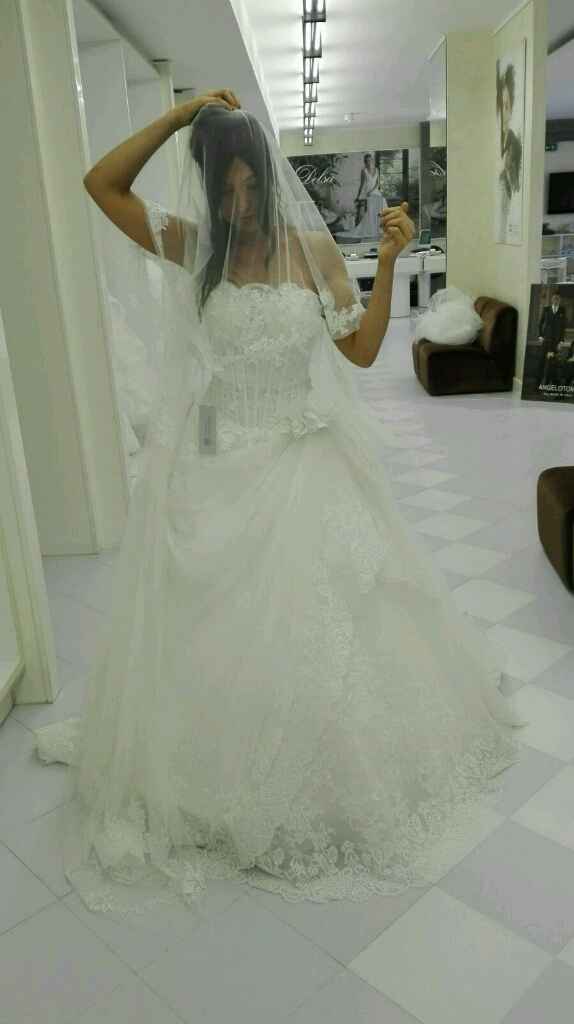 Questo é il mio abito e il vostro??? postate le foto!!!! - 1