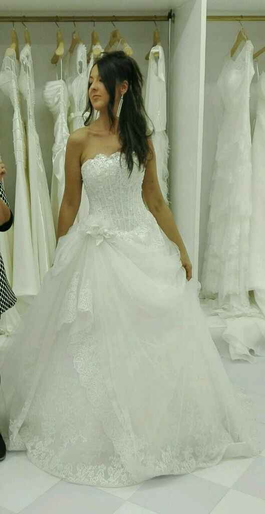 Questo é il mio abito e il vostro??? postate le foto!!!! - 1