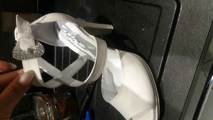 Scarpa semplice e comoda eccola - 1