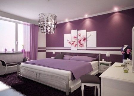 Camera da letto chiara con dettagli scuri