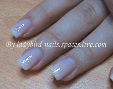 Manicure glitter