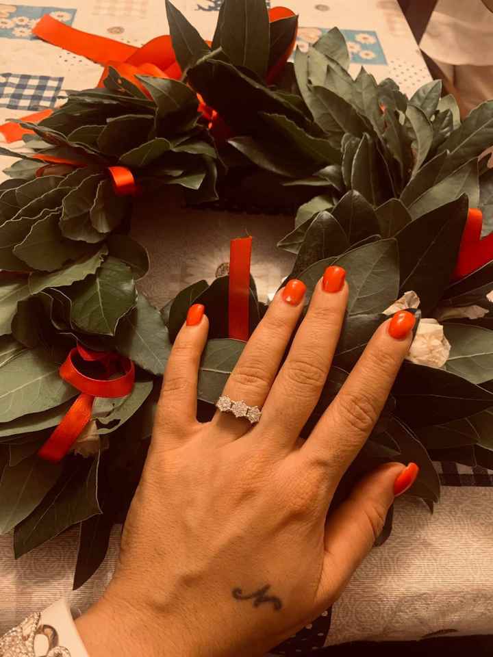 Come è il vostro anello di fidanzamento?? - 1