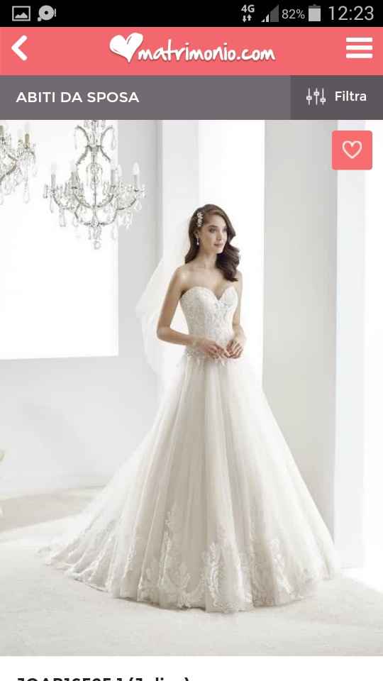 Colore in abbinato col vestito - 1