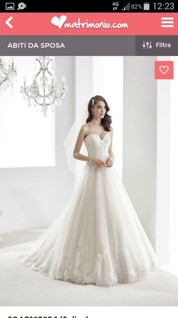 Colore in abbinato col vestito - 1