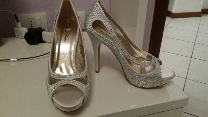 Eccole qui ...sono arrivate le mie scarpe ..... - 1