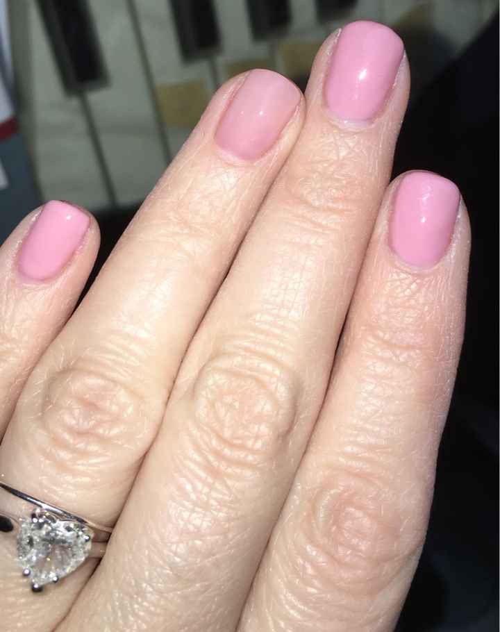 Colore unghie, consiglio? - 1