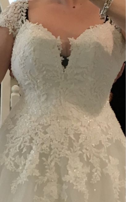 Perché vanno in chiesa con le spalle scoperte e scollacciate? - 1