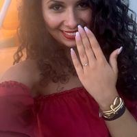 E ora mostraci una foto del tuo anello di fidanzamento! - 1