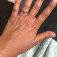 E ora mostraci una foto del tuo anello di fidanzamento! - 1