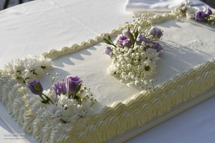 Mi mostrate la vostra torta nuziale che avete scelto? - 2