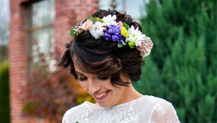 Spose con i capelli corti. - 1