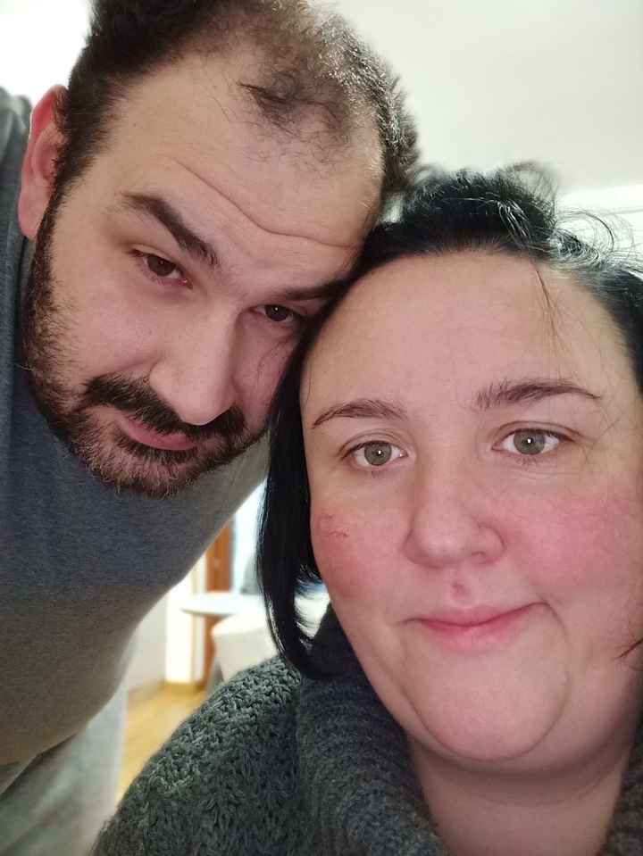 Postate una foto di voi due 👇 - 1