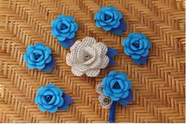 Bottoniere (il bouquet era uguale, cambiava solo il libro usato per i petali bianchi)