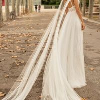 Che scarpa abbinereste voi con questo vestito? - 2