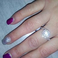 Il vostro anello di fidanzamento... - 1