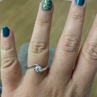 Come è il vostro anello di fidanzamento?? - 1