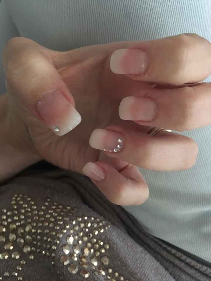 -2 ( mi sposo sabato) ecco le mie unghie - 1