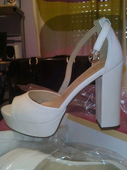 Le vostre scarpe!! - 1