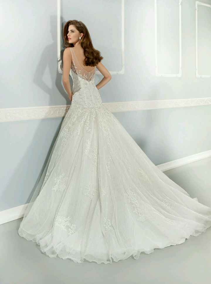 Mi fate vedere i vostri abiti? - 2