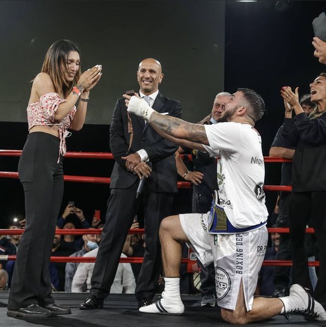 Dare l'anello sul ring - La proposta del pugile Mattia Faraoni 💍🥊 2