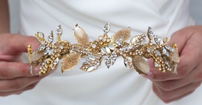 10 accessori per capelli che illumineranno la tua acconciatura✨ 1