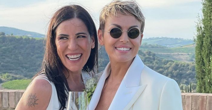 Paola Turci e Francesca Pascale hanno detto "sì"! ❤️🌈 Ecco i dettagli 👇 1