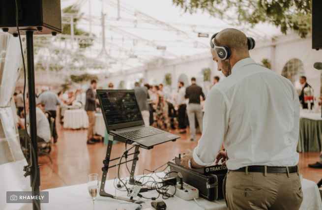 Top Wedding Trends 21/22: DJ per la fine della festa - 1