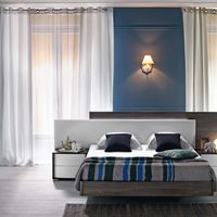 il letto con i comodini