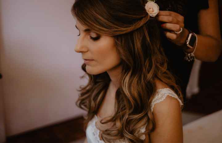 Aiuto acconciatura - 1