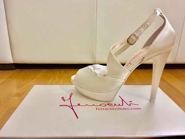 Scarpe prese!!!! - 1