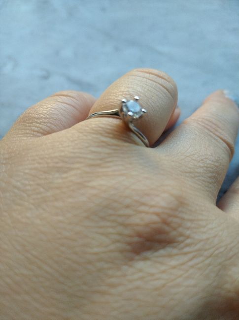 E ora mostraci una foto del tuo anello di fidanzamento! 7