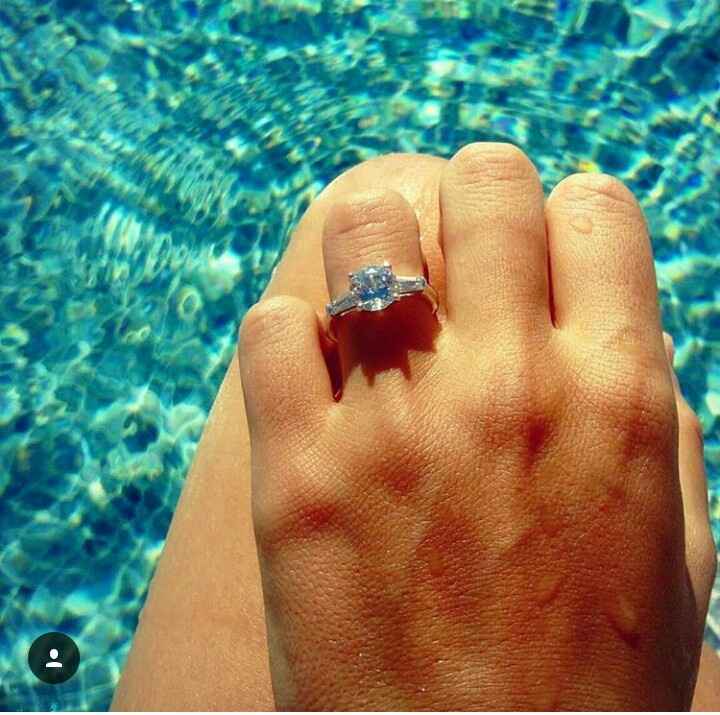 questo è il mio anello di fidanzamento 