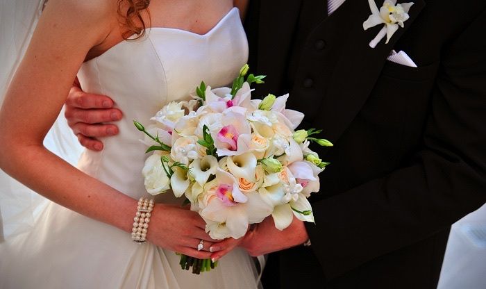 Tradizione sposo 🤵‍♂️ e bouquet 💐 2