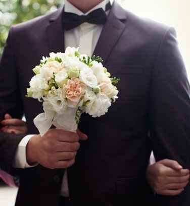 Tradizione sposo 🤵‍♂️ e bouquet 💐 - 1