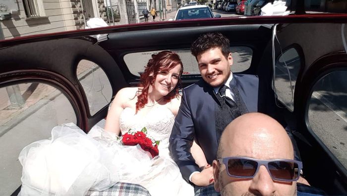 Abito da sposa e auto 1