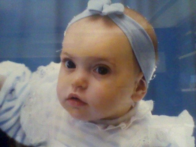 Una nostra foto da bambina e da adulta - 1