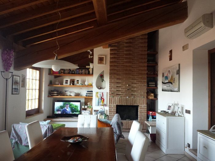 Caminetto in sala - 1