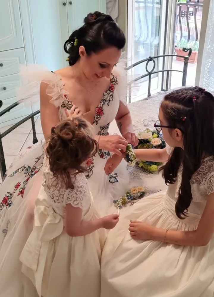 Spose con figli ci sono?👨‍👩‍👦 - 1