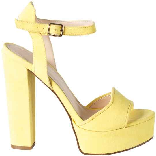 Inaspettatamente scarpe... - 1