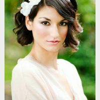 Idee per acconciature sposa capelli media lunghezza - 1