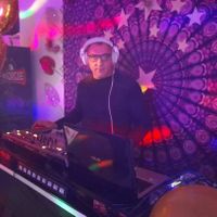 SERATA MUSICALE CON PROFESSIOLALITA, ED ESPERIENZA. 