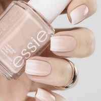 Colore unghie per le nozze: lo hai già scelto? - 1