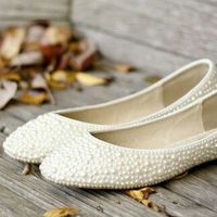 Flat shoes
