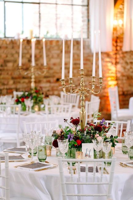 Consigli per centrotavola con candelabri 10