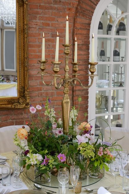 Consigli per centrotavola con candelabri - 9